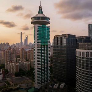 Doubletree By Hilton Shanghai Pudong - Present Welcome Cookie